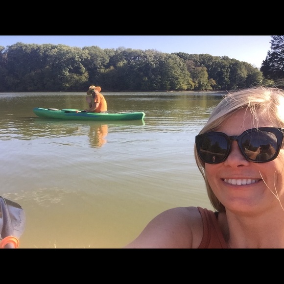 Meet your Posher, Heather - Picture 1 of 2